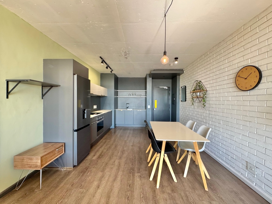 To Let 2 Bedroom Property for Rent in Woodstock Western Cape